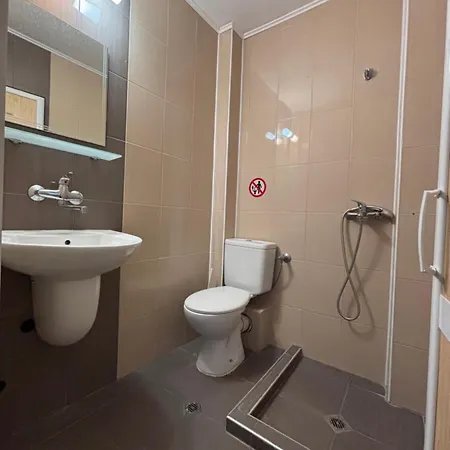 Private Trakiets 2* Поморие